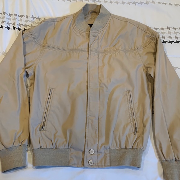 Lightweight zip up jacket - Picture 1 of 5